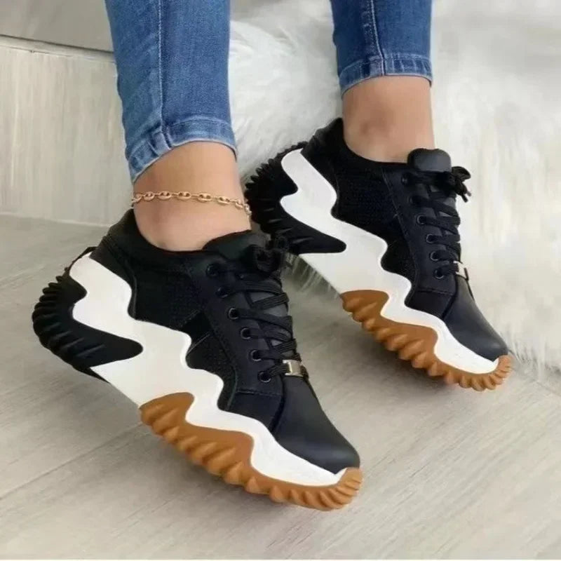 2024 new Women White Platform Leather Casual Sneakers Ladies Chunky Vulcanized Shoes Woman High Fashion Thick Soled Wedge Shoes